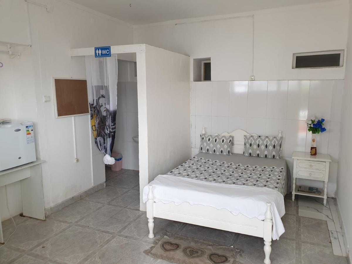 Апартаменти Apartamento Turistico Ceut Таррафал Екстер'єр фото